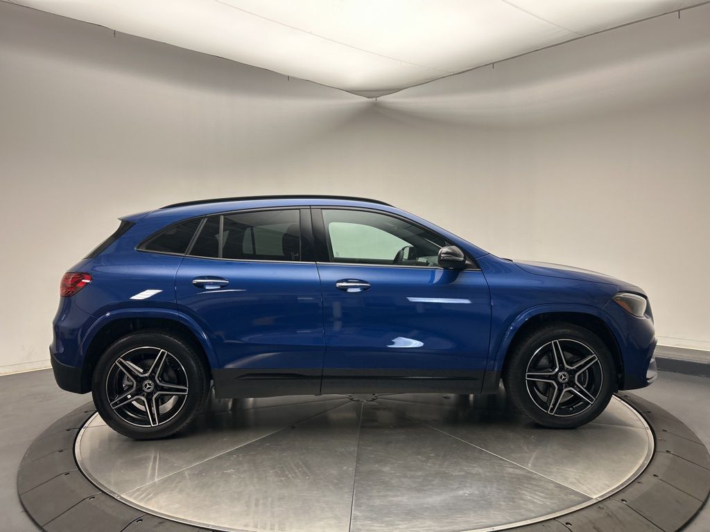 Thumbnail: 2025 Mercedes-Benz GLA - 8