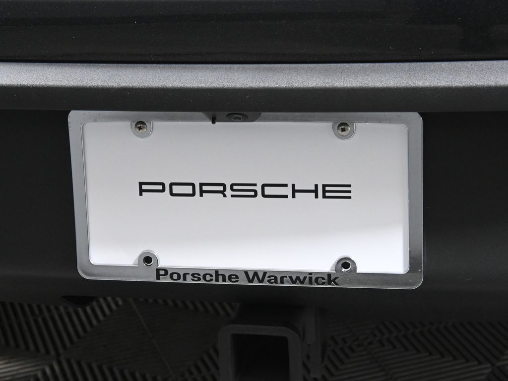 Thumbnail: 2025 Porsche Macan - 14