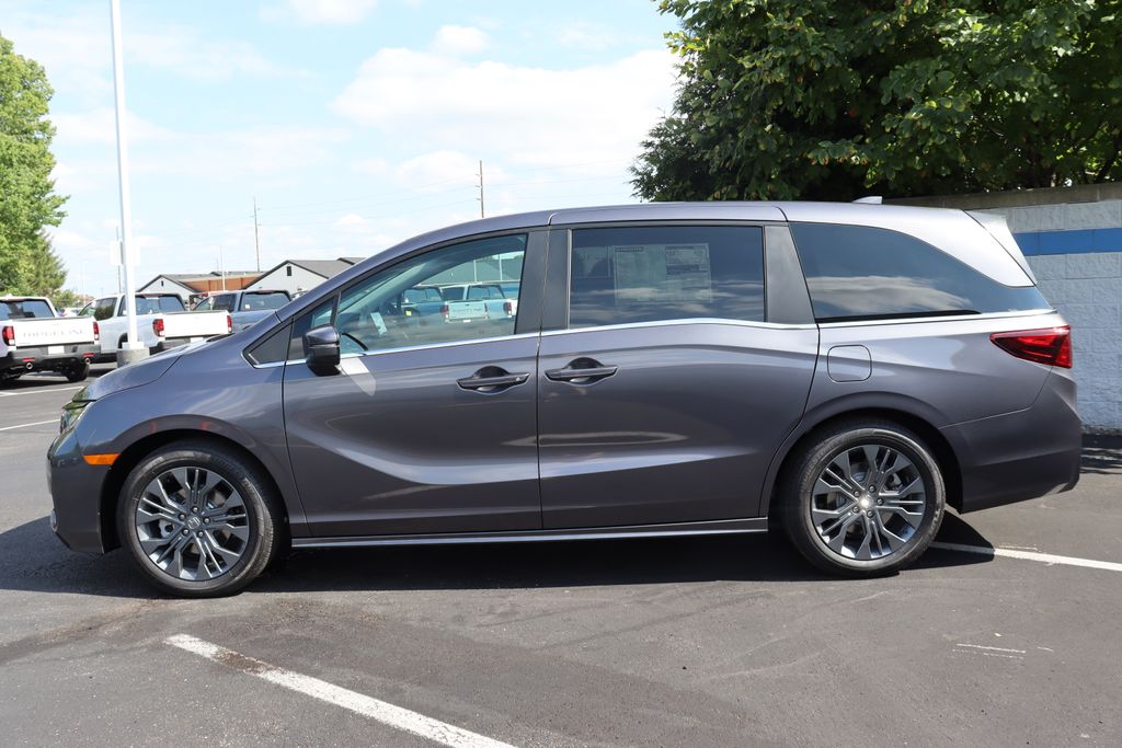 2025 Honda Odyssey Touring 2