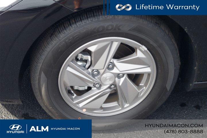 New 2026 Black Hyundai SE image 14