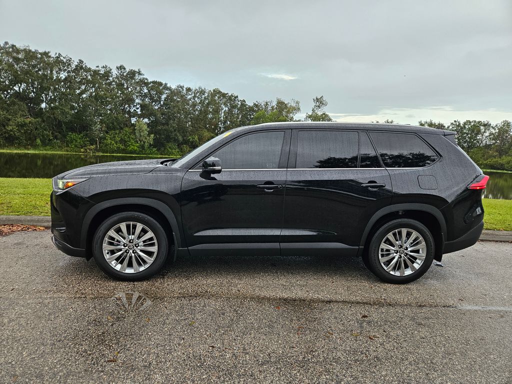 2024 Toyota Grand Highlander Platinum 2