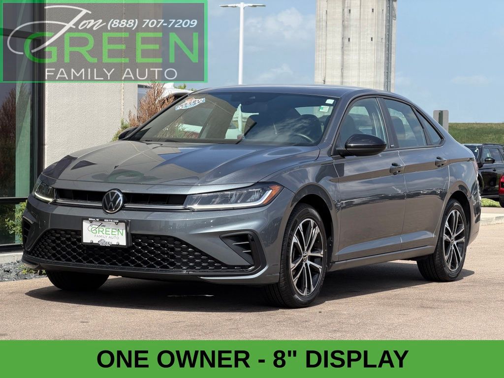 Silver 2025 Volkswagen Jetta Sedan Front-Wheel Drive 8-Speed Automatic