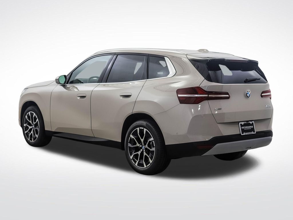 Thumbnail: 2026 BMW X3 - 3