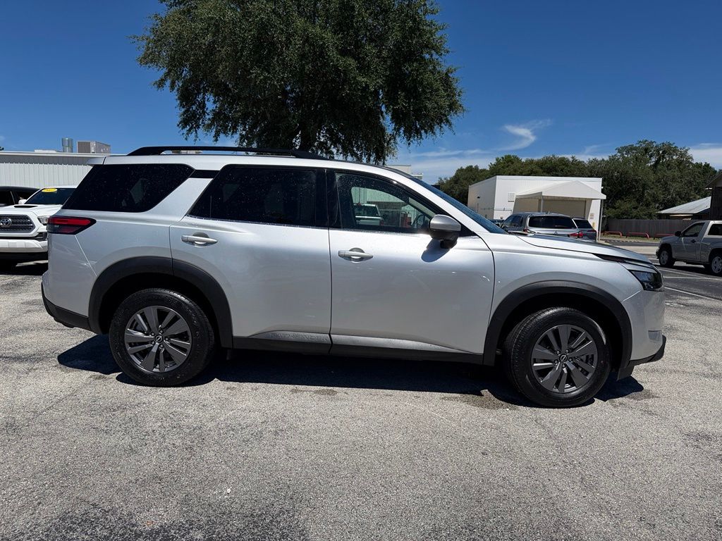 Used 2024 Nissan Pathfinder SUV