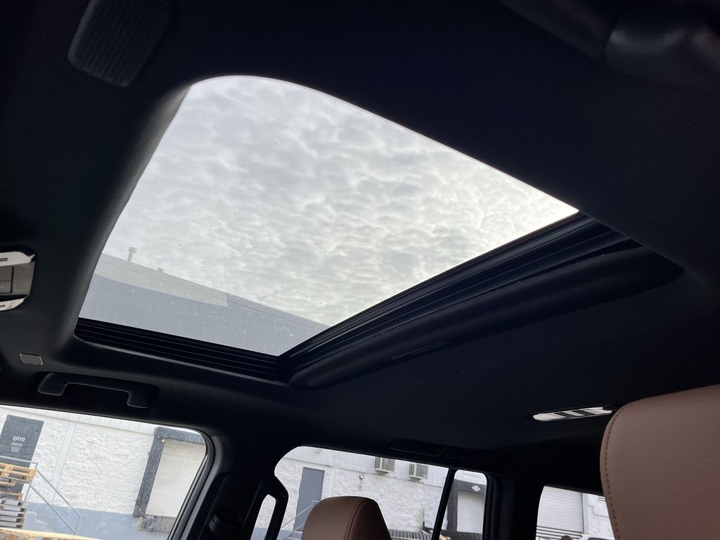 Thumbnail: 2024 Lexus GX - 21