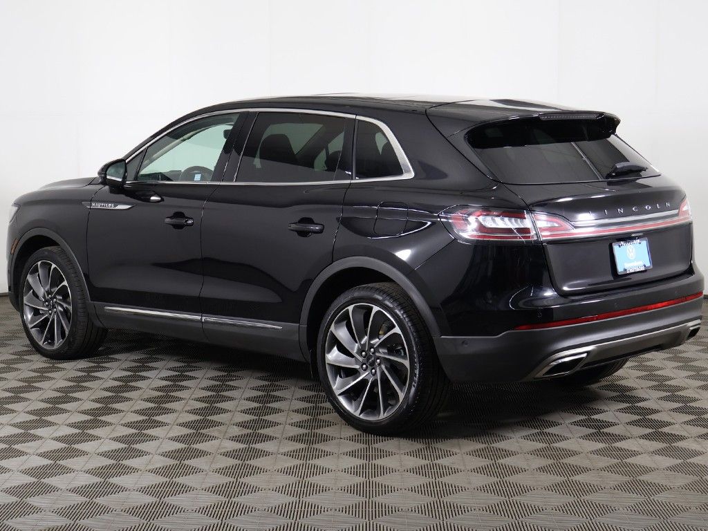 Used 2022 Black Lincoln Reserve image 13