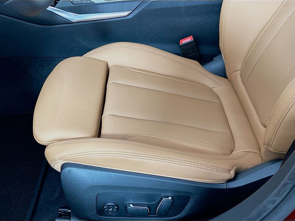 Thumbnail: 2026 BMW 3 Series - 21