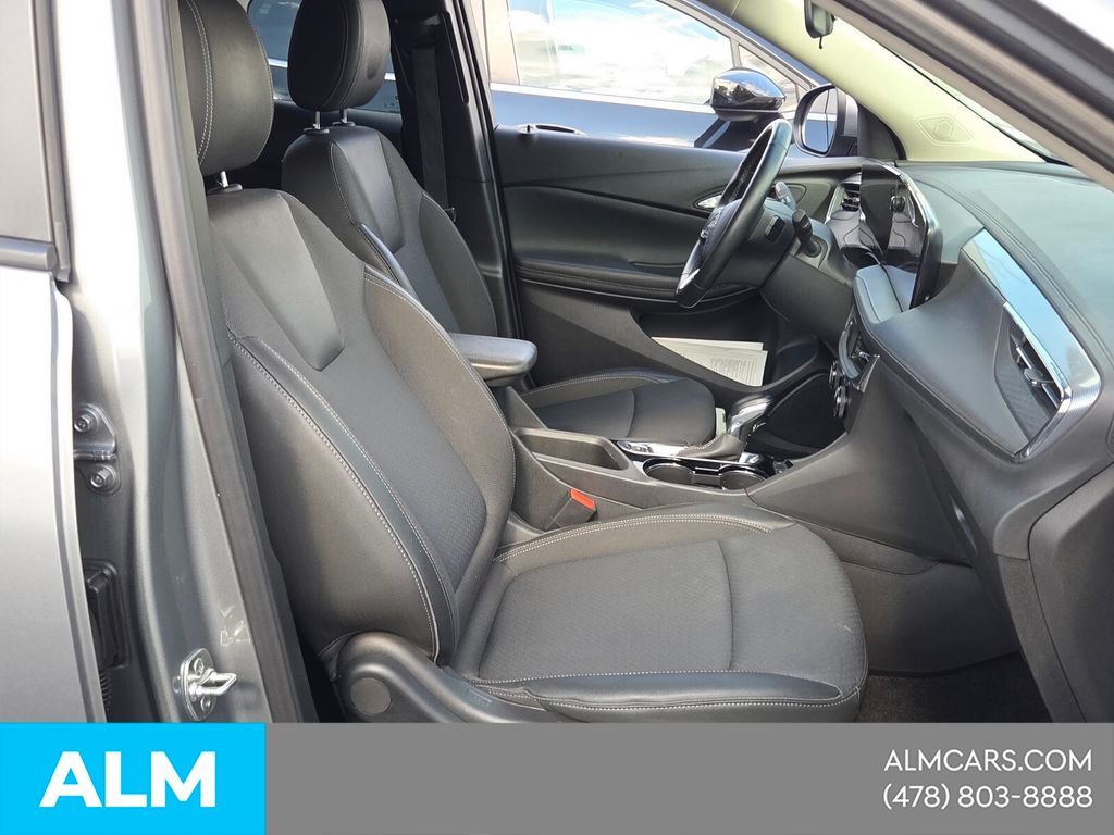 Used 2025 Gray Buick Preferred image 20
