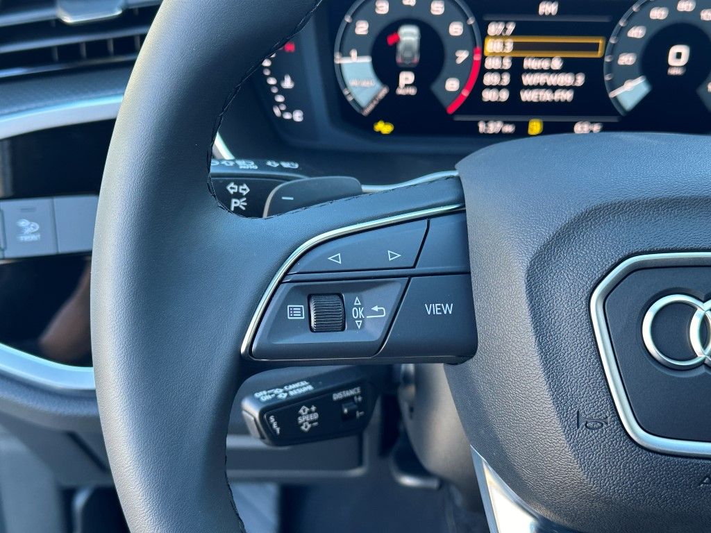 Thumbnail: 2025 Audi Q3 - 19