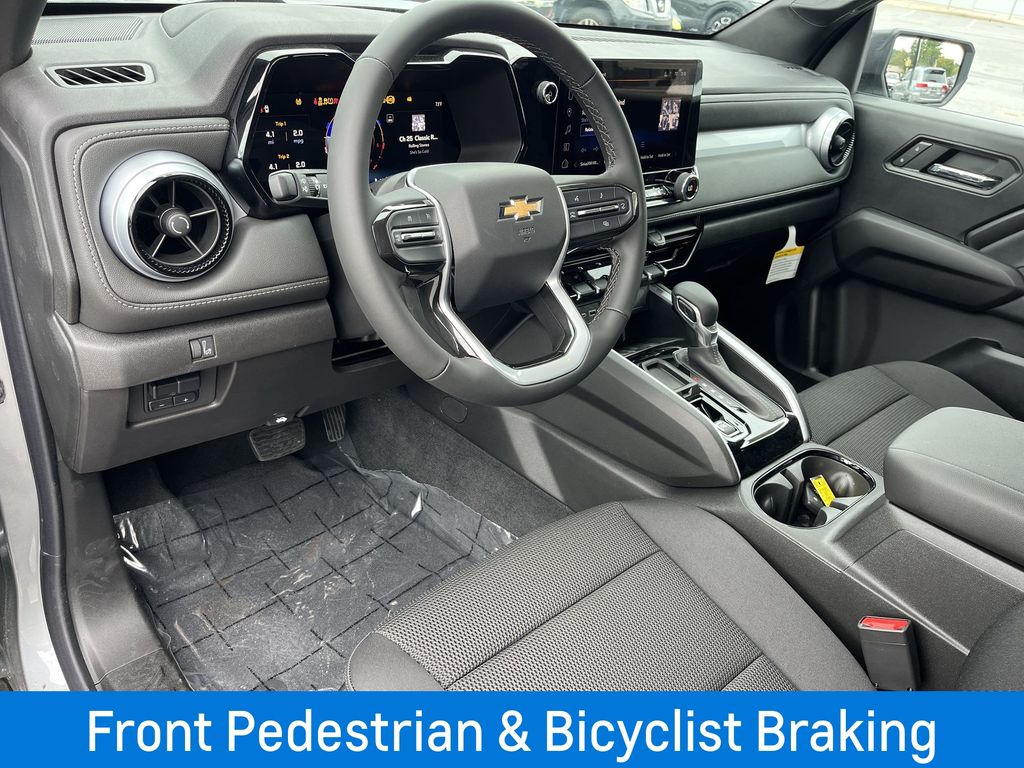 2024 Chevrolet Colorado LT photo