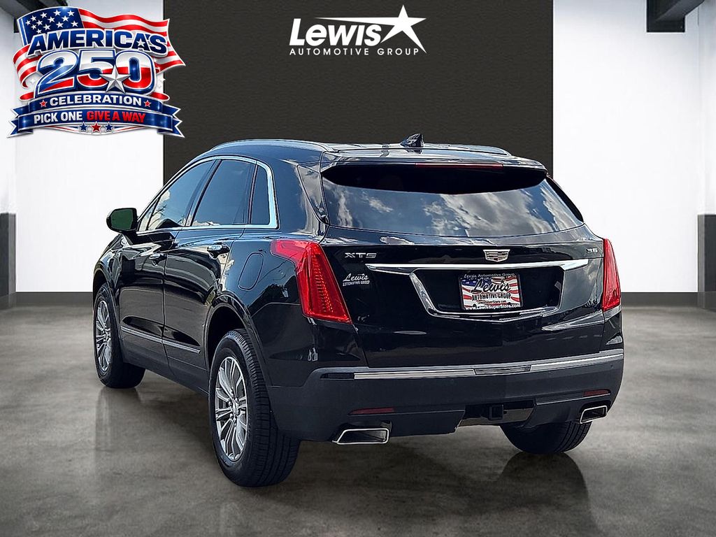 Used 2017 Cadillac XT5 Luxury For Sale in Farmington, AR