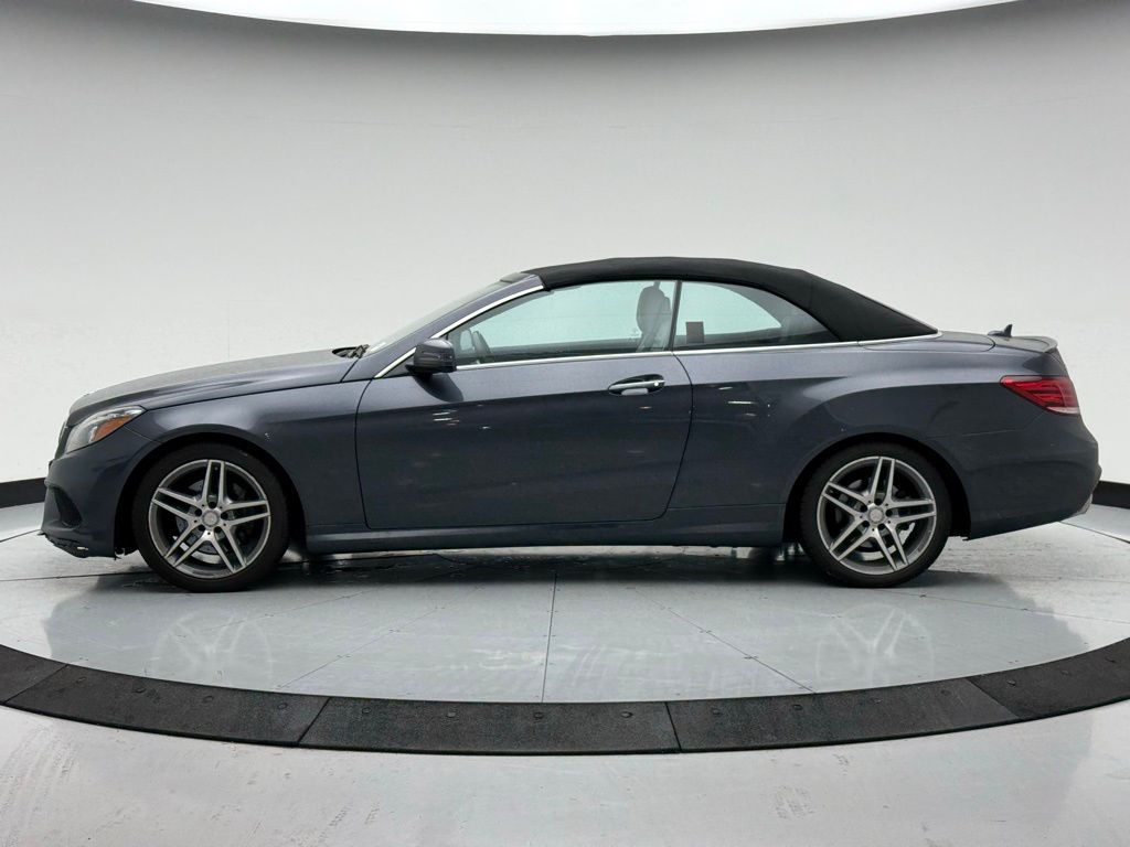 Thumbnail: 2016 Mercedes-Benz E-Class - 2