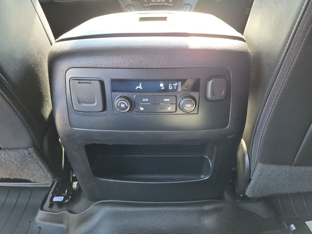 Used Car 2019 Chevrolet Suburban  Lt For Sale Under $25,000 In Austin, Texas