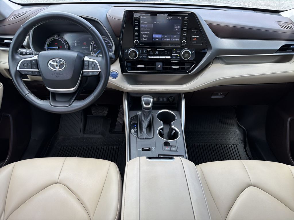 Used 2022 Toyota Highlander Hybrid SUV