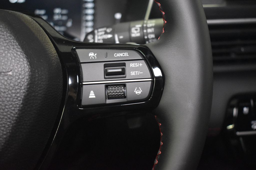 Thumbnail: 2025 Honda Pilot - 17