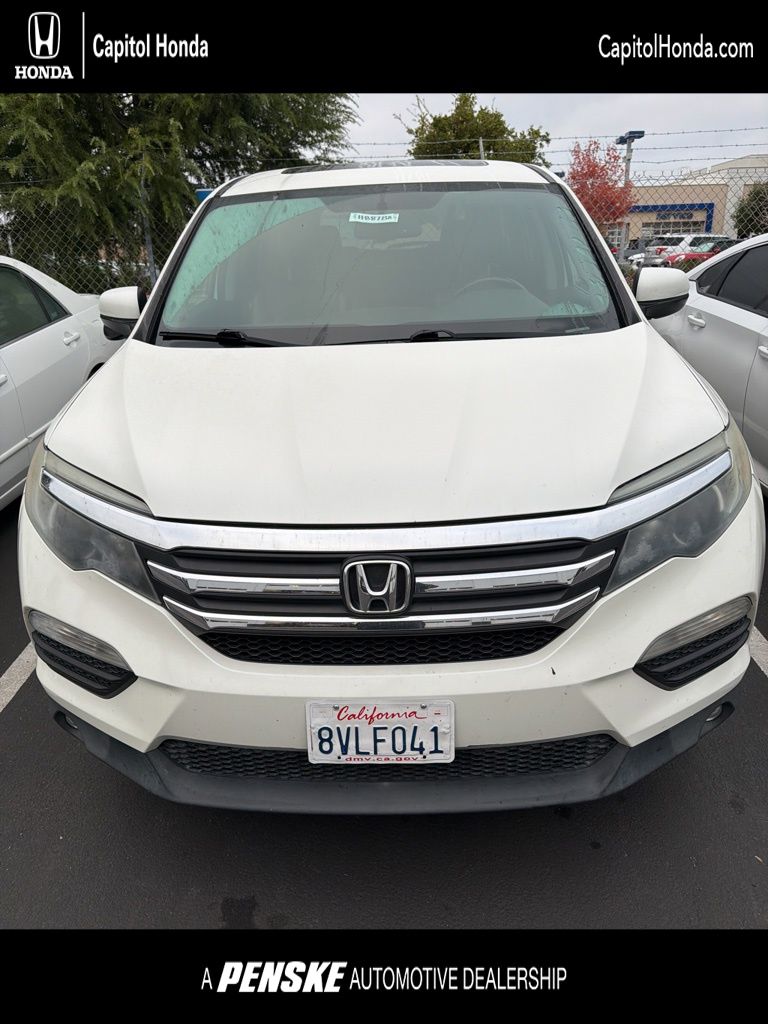 Thumbnail: 2017 Honda Pilot - 1