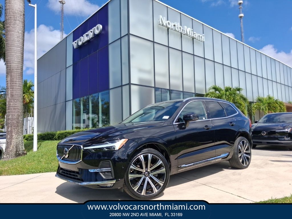 2023 Volvo XC60 B5 Ultimate Bright Theme