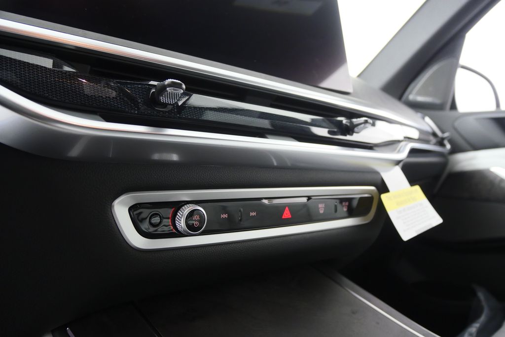 Thumbnail: 2026 BMW X5 - 20