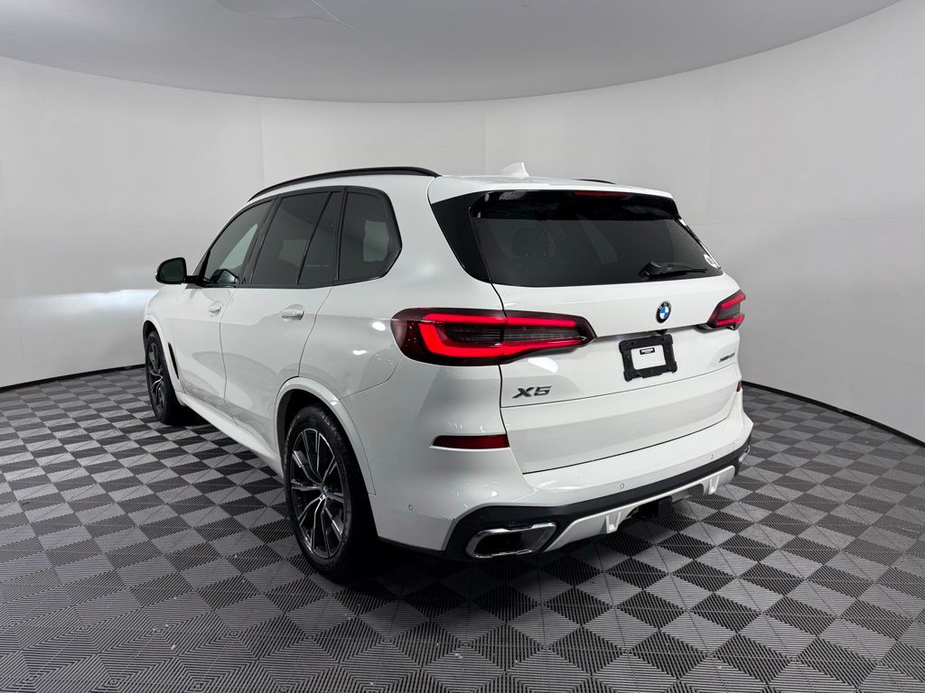 Thumbnail: 2023 BMW X5 - 7