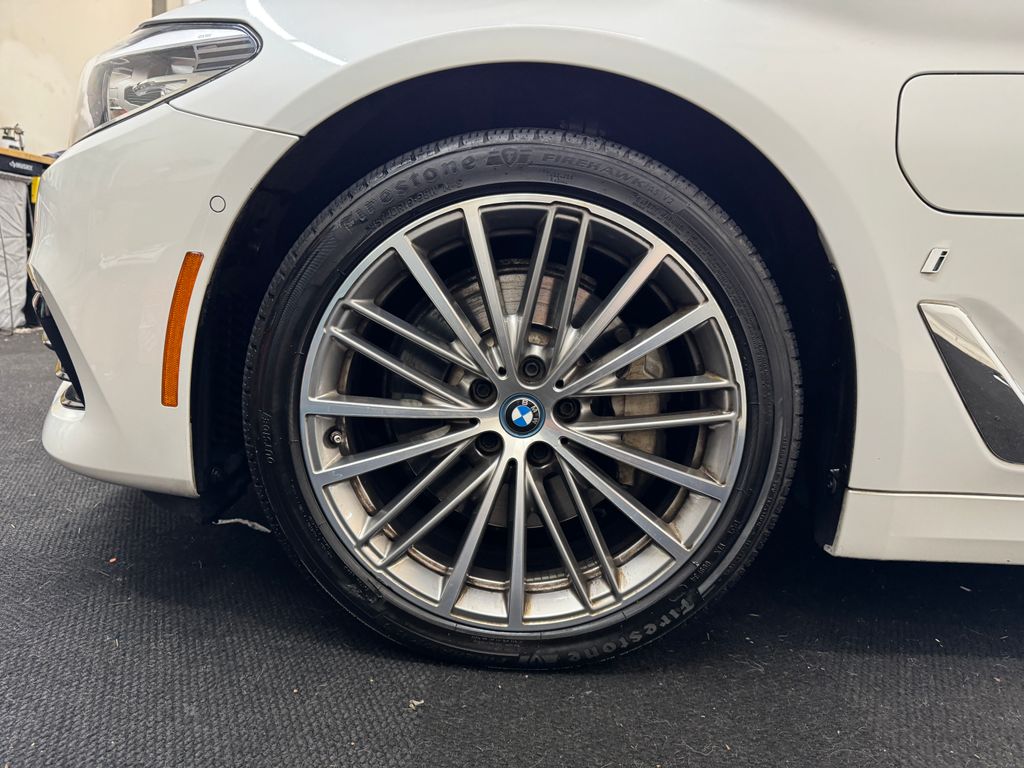2019 BMW 5 Series 530e iPerformance