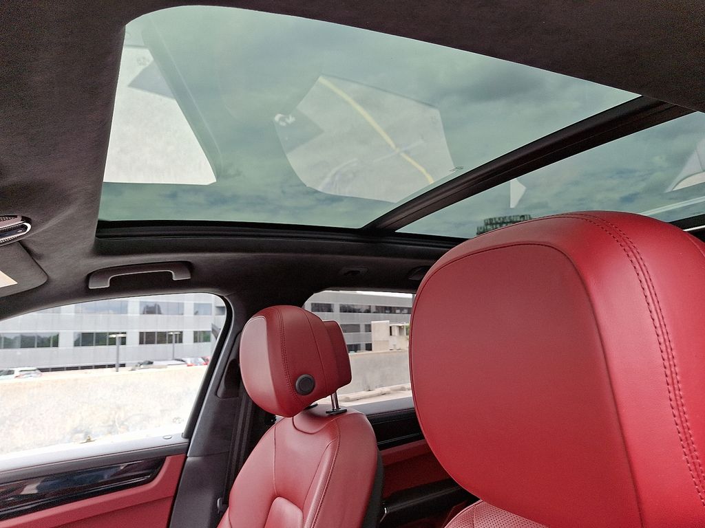 2021 Porsche Cayenne Turbo 16