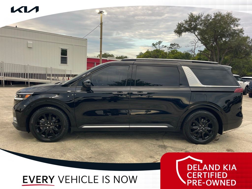 Used 2024 Kia Carnival Van