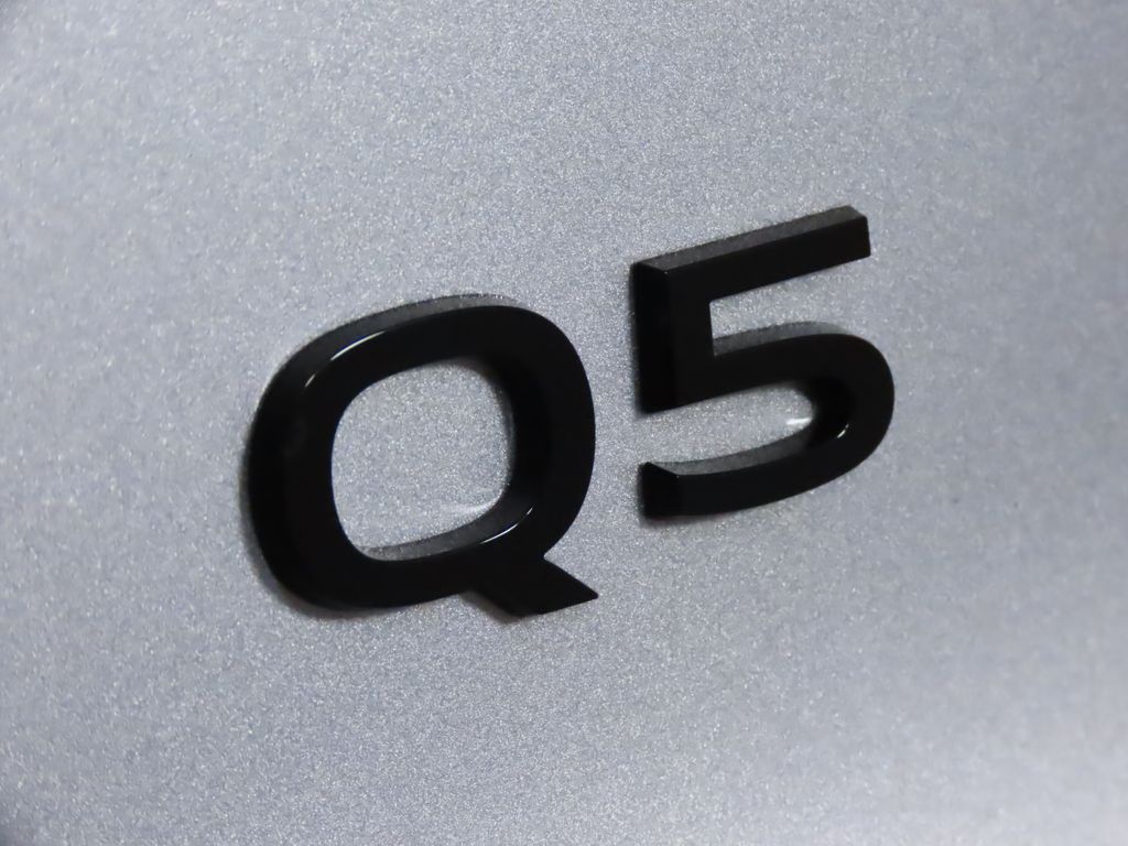 Thumbnail: 2025 Audi Q5 - 9