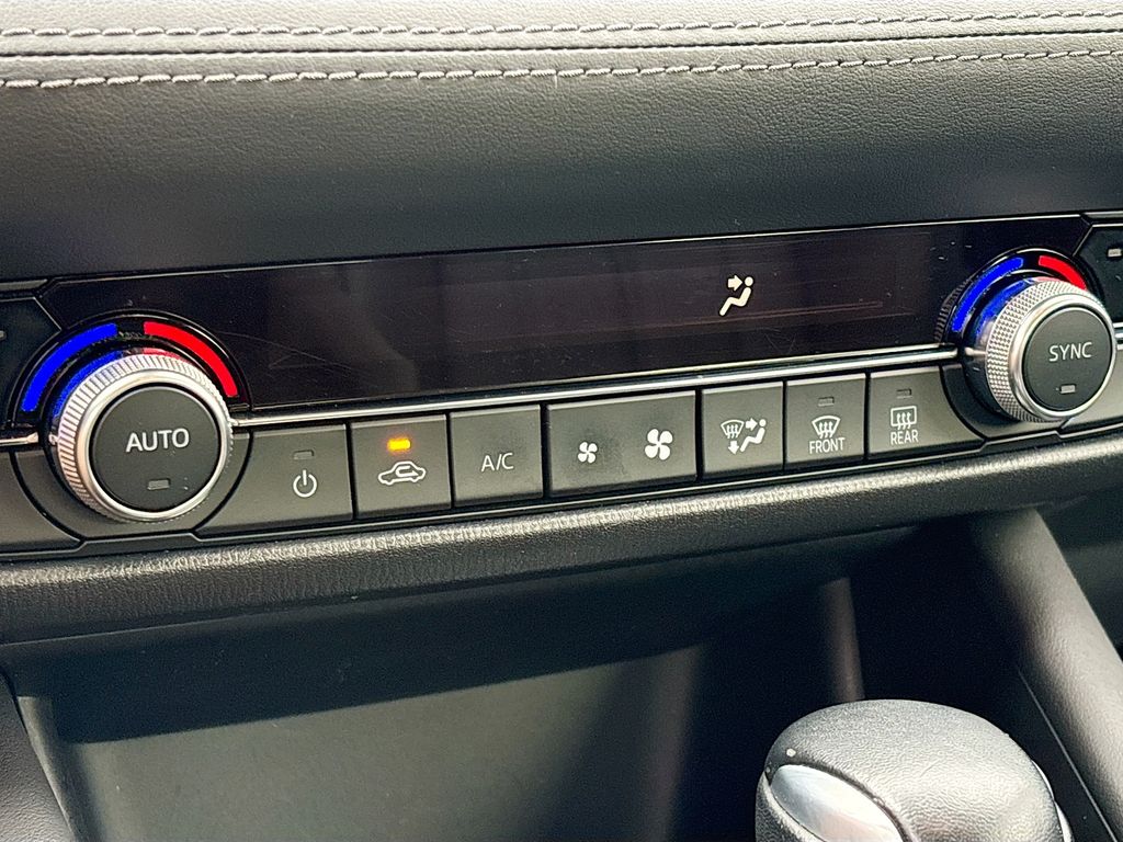 Used 2020 Blue Mazda Grand Touring image 16