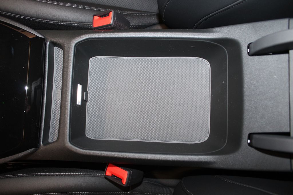 Thumbnail: 2026 Audi A6 - 14