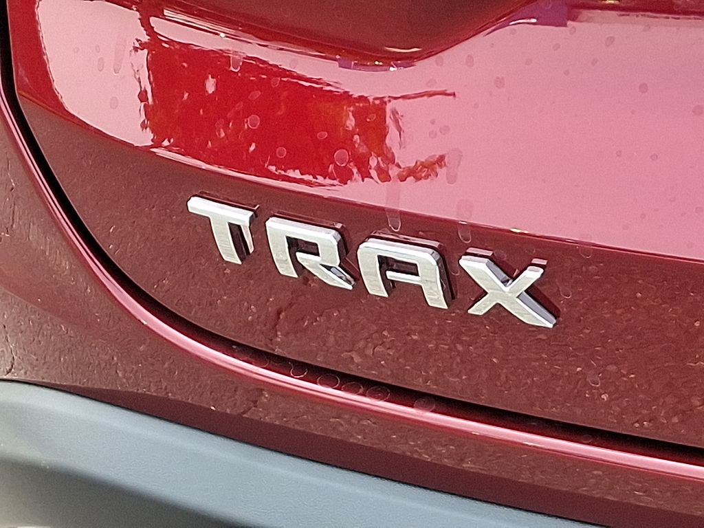 2025 Chevrolet Trax LT 11