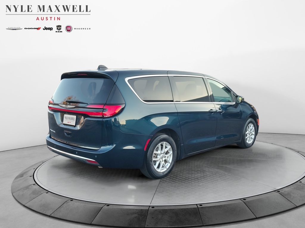 Used Car 2023 Chrysler Pacifica  Touring L For Sale Under $30,000 In Austin, Texas