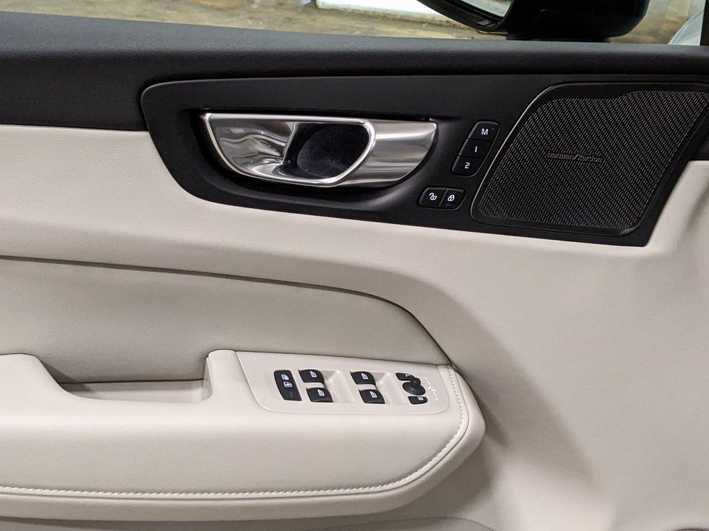 2026 Volvo XC60 Ultra - Photo 10