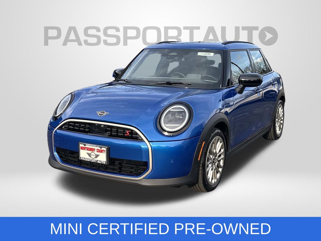2025 MINI Cooper S Signature Trim 4-door Hatchback