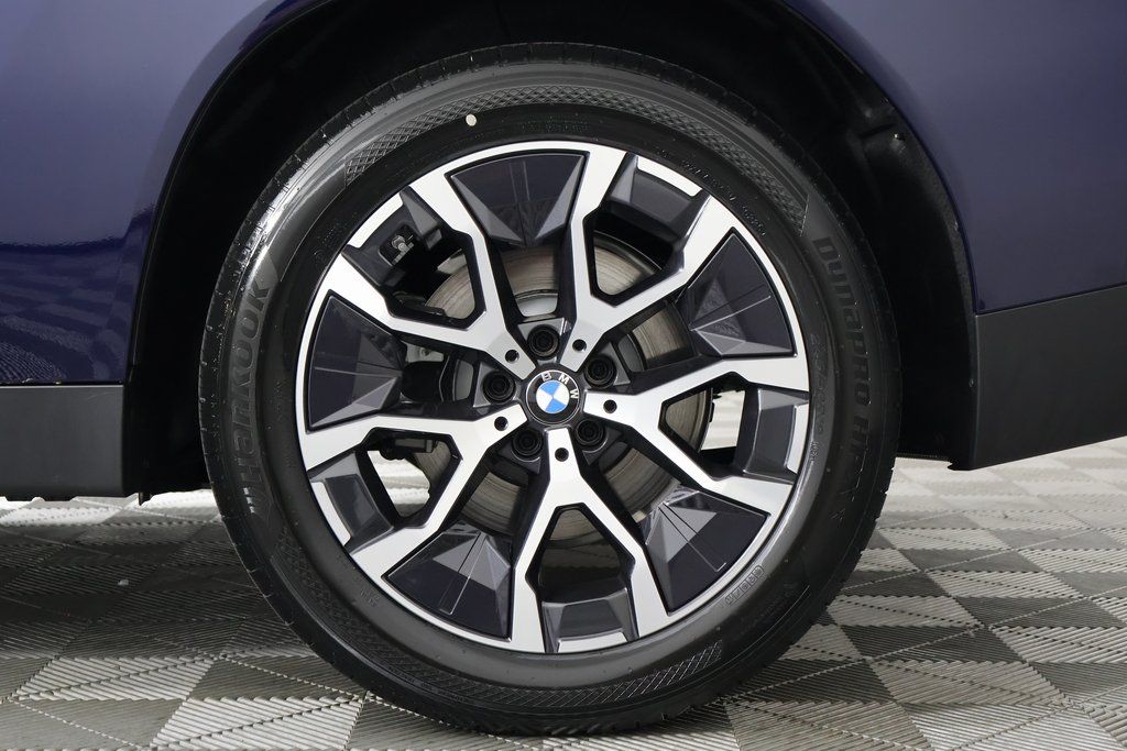 Thumbnail: 2026 BMW X3 - 10