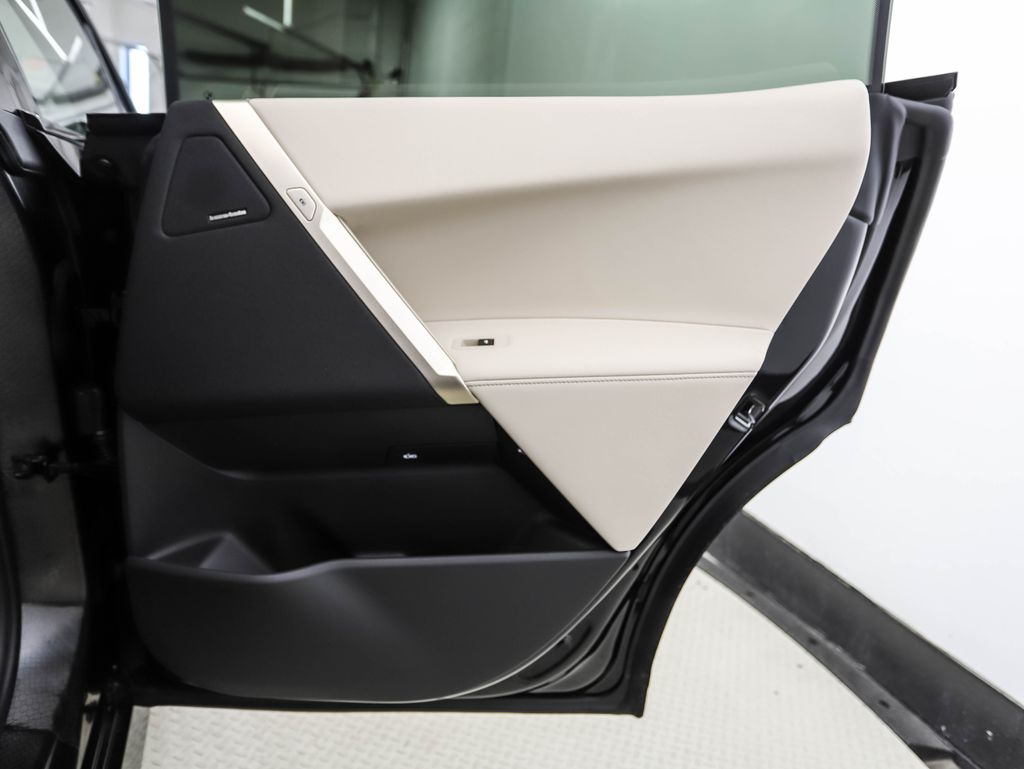 Thumbnail: 2026 BMW iX - 25