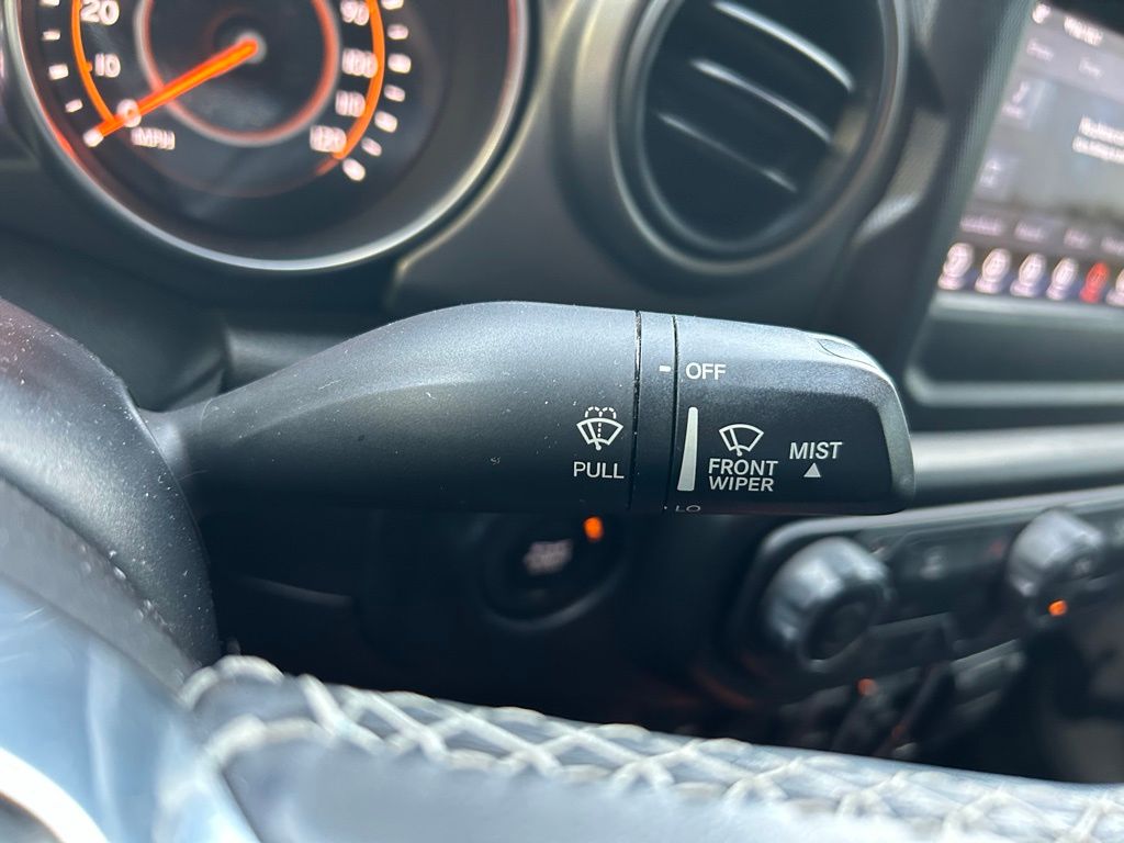 Thumbnail: 2020 Jeep Gladiator - 19