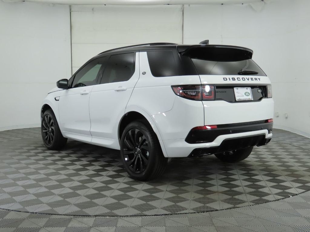 2023 Land Rover Discovery Sport R-Dynamic SE 7