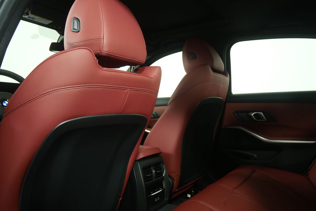 Thumbnail: 2026 BMW 3 Series - 16