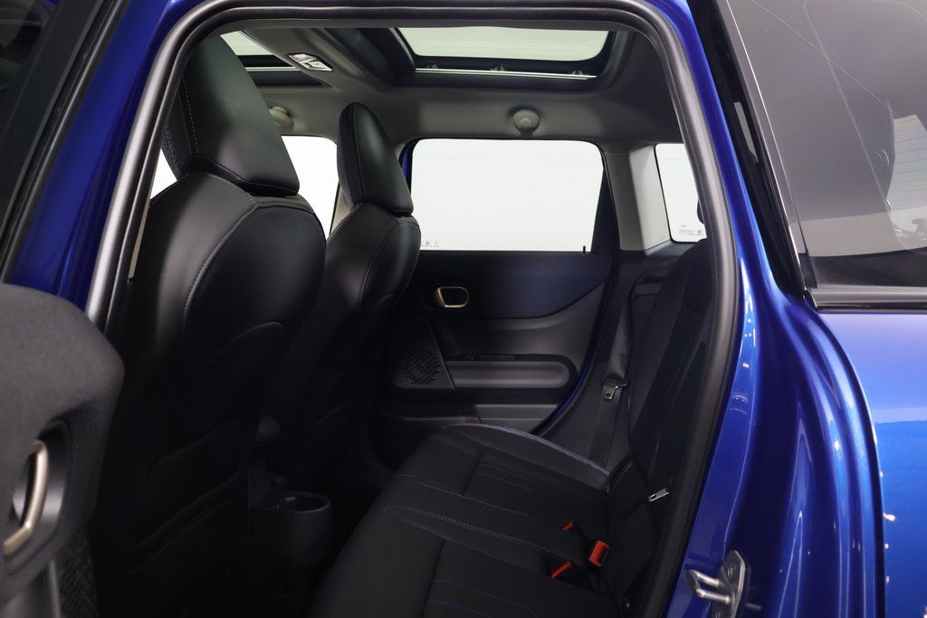 Thumbnail: 2025 MINI Cooper - 11