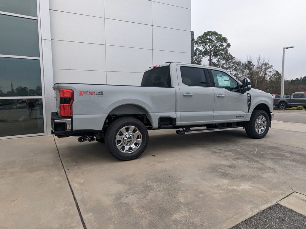 2025 Ford F-250 Super Duty Lariat