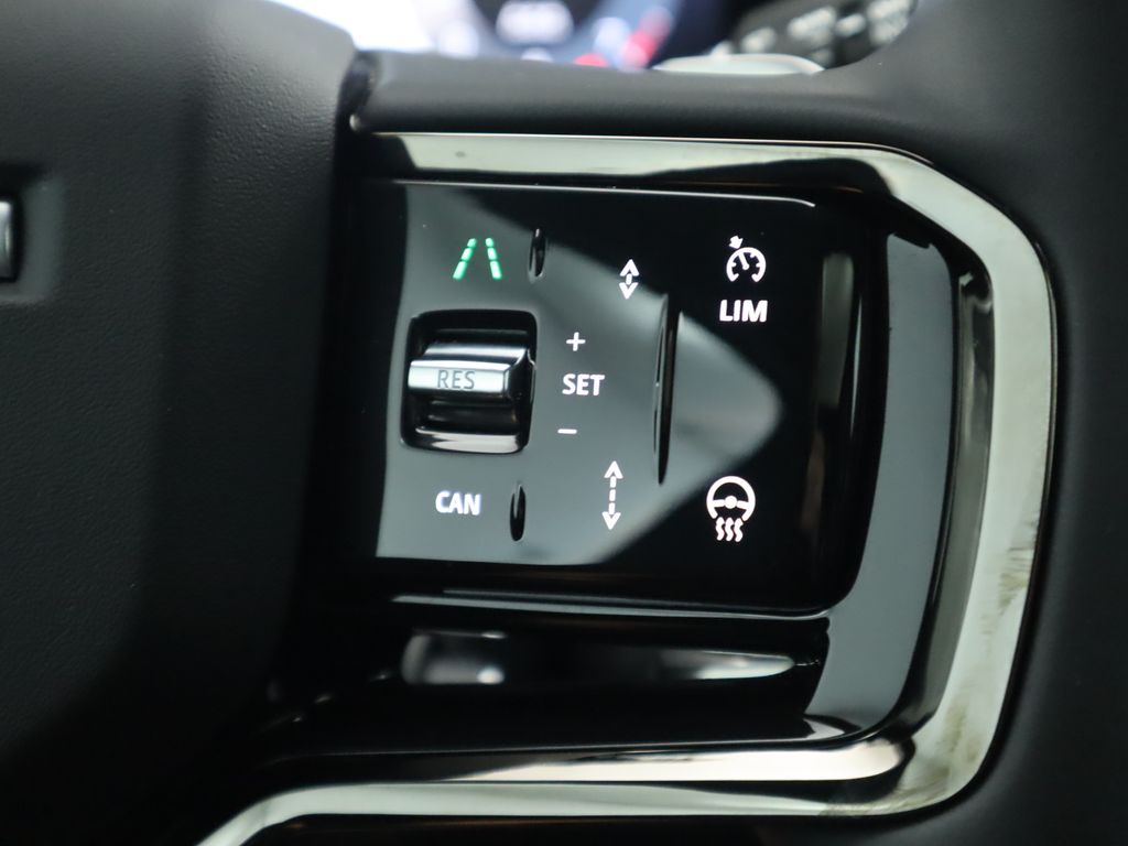 2024 Land Rover Range Rover Evoque Dynamic 12