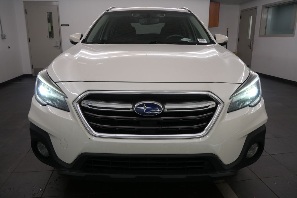 2018 Subaru Outback 3.6R Touring 9