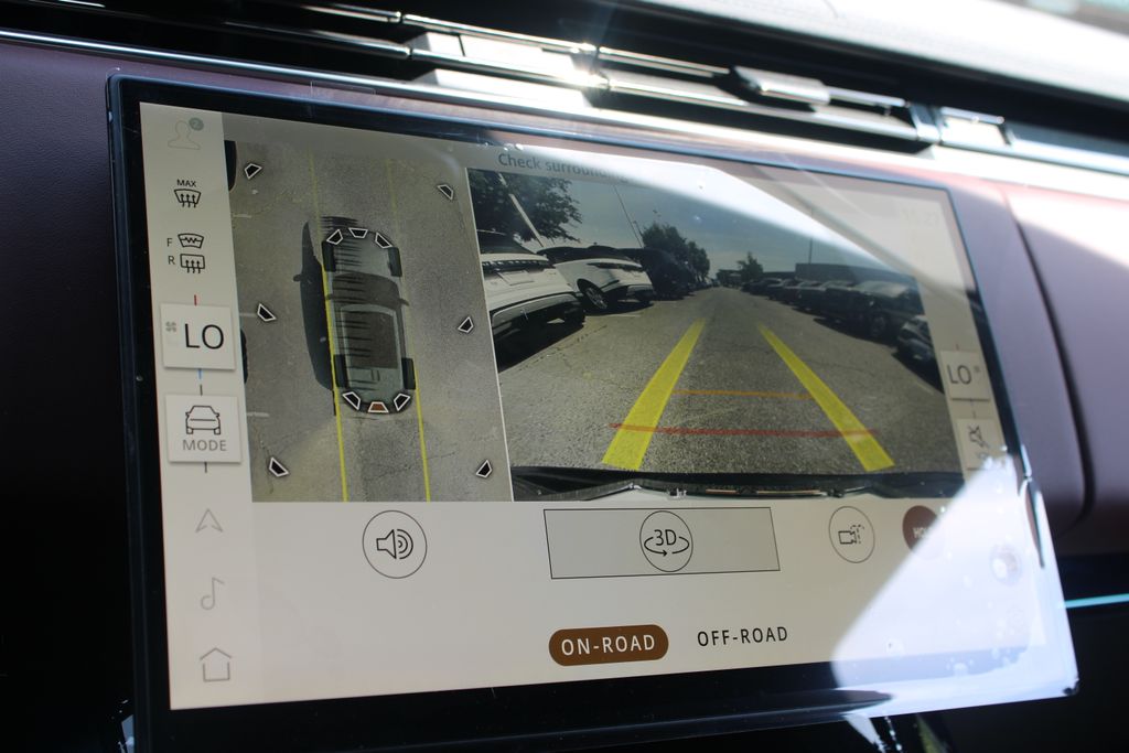 New 2026 Black Land Rover Dynamic SE image 11