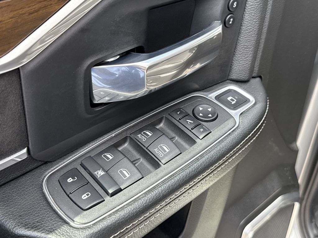 2022 Ram 3500 Laramie - 10