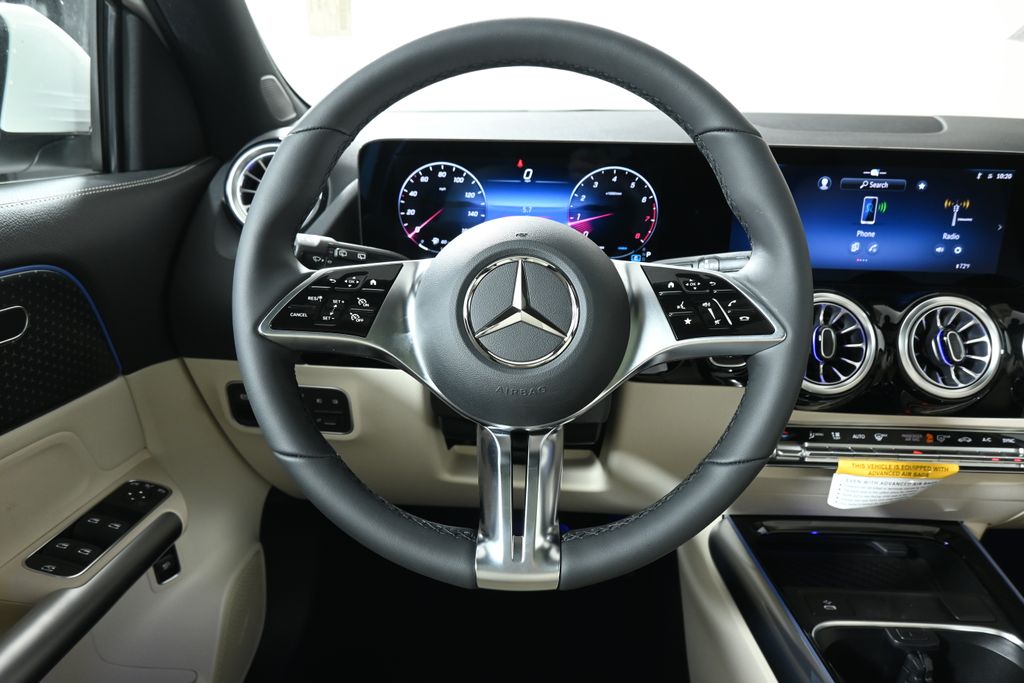 2025 Mercedes-Benz GLA 250 4MATIC 15