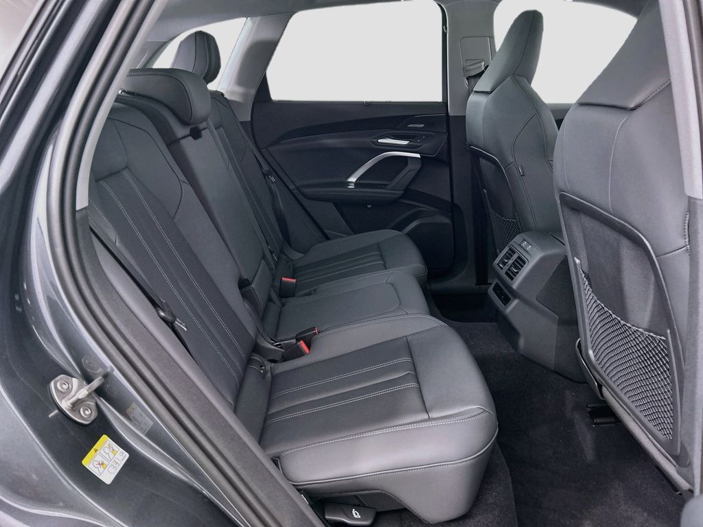 Thumbnail: 2026 Audi Q5 - 21