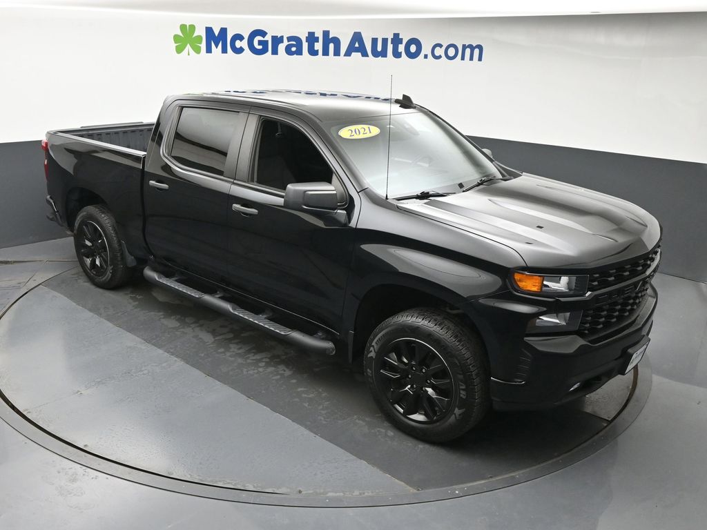 View vehicle photo 3