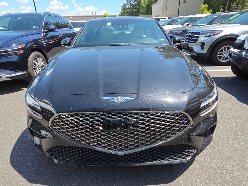 Used 2025 Black Genesis 2.5T image 2