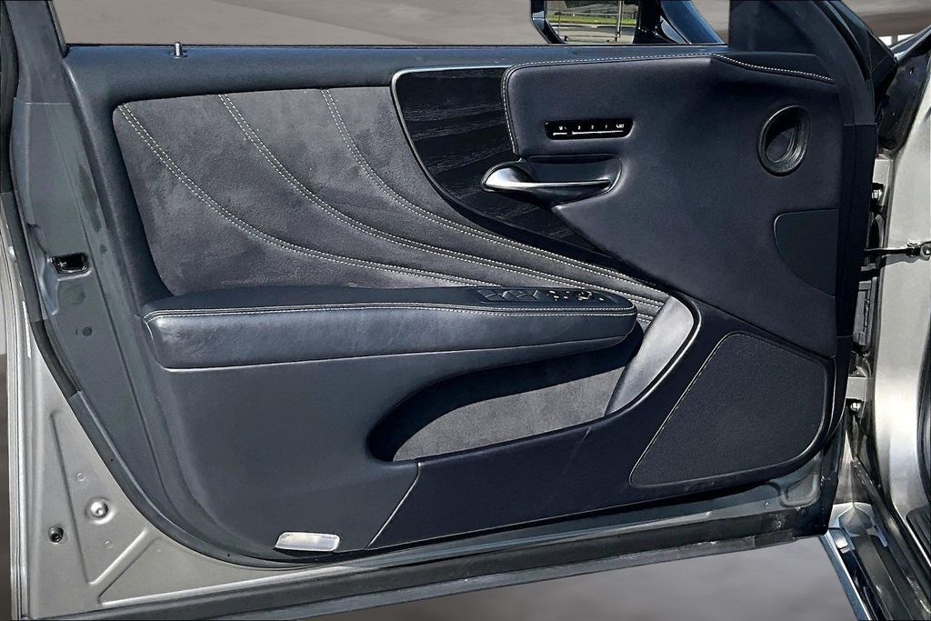 Used 2022 Lexus LS Sedan