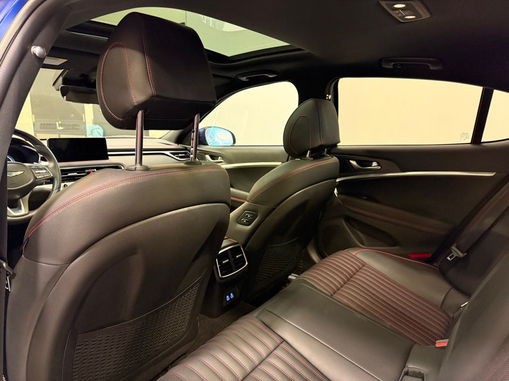 Thumbnail: 2025 Genesis G70 - 21